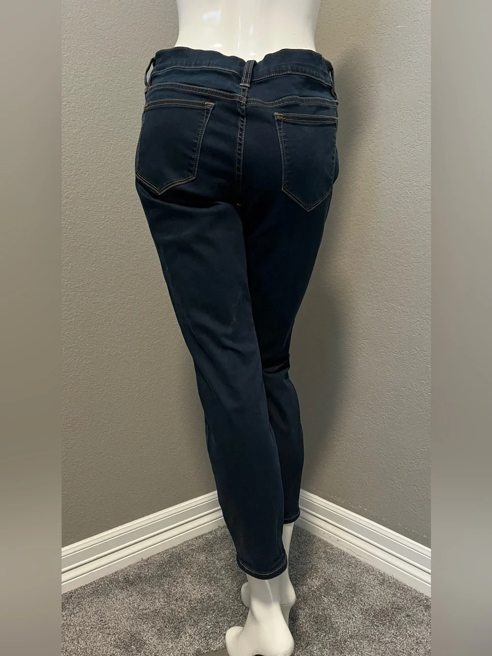 Women’s J. CREW STRETCH Dark Blue Mid- Rise Skinny  Denim Jeans Size 30 - Picture 6 of 14